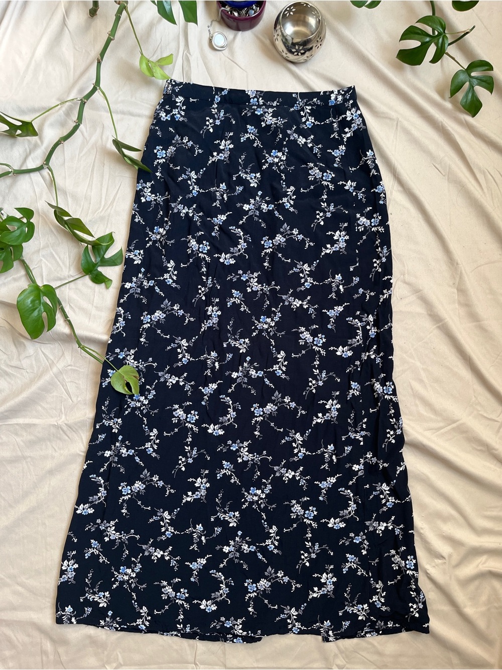 Vintage Navy Floral Skirt | 🌙🌿 Practical Magic